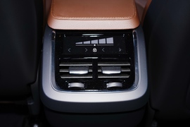 2022款沃尔沃XC90