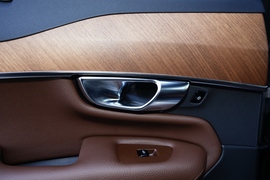 2022款沃尔沃XC90