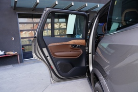 2022款沃尔沃XC90
