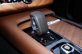 2022款沃尔沃XC90