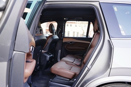 2022款沃尔沃XC90