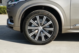 2022款沃尔沃XC90