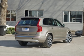 2022款沃尔沃XC90