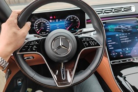 2021款梅赛德斯迈巴赫