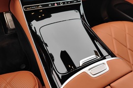 2021款梅赛德斯迈巴赫