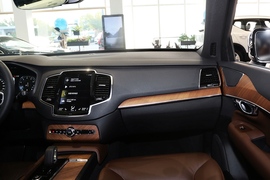 2022款沃尔沃XC90