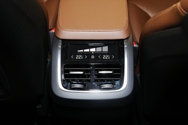 2022款沃尔沃XC90