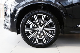 2022款沃尔沃XC90