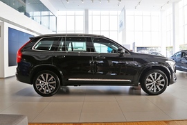 2022款沃尔沃XC90