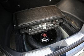 2022款丰田凌放HARRIER