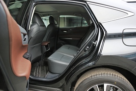 2022款丰田凌放HARRIER