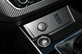 2022款东风风行T5