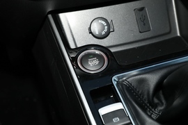 2022款东风风行T5