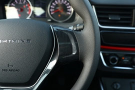 2022款东风风行T5