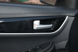 2022款东风风行T5