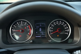 2022款东风风行T5