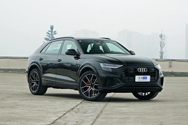 2022款奥迪Q8