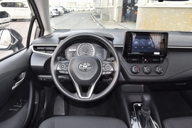 2021款丰田卡罗拉