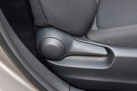 2021款丰田卡罗拉