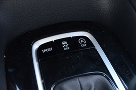 2021款丰田卡罗拉