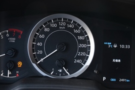 2021款丰田卡罗拉