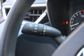 2021款丰田卡罗拉