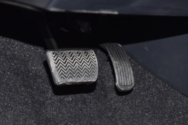 2021款丰田卡罗拉