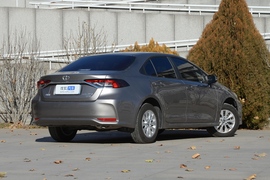 2021款丰田卡罗拉