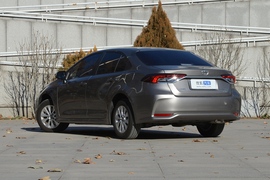 2021款丰田卡罗拉