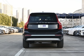 2022款沃尔沃XC90