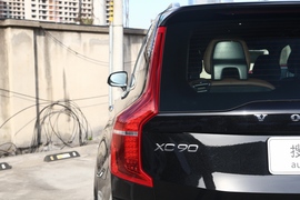 2022款沃尔沃XC90