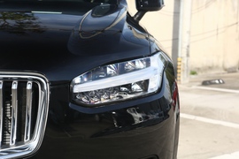 2022款沃尔沃XC90