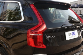 2022款沃尔沃XC90