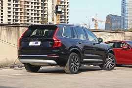 2022款沃尔沃XC90