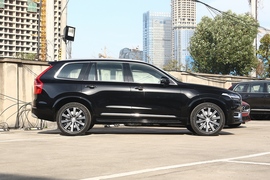 2022款沃尔沃XC90
