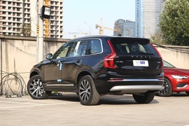 2022款沃尔沃XC90