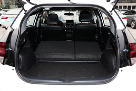 2022款丰田YARiS