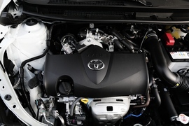 2022款丰田YARiS