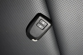 2022款丰田YARiS