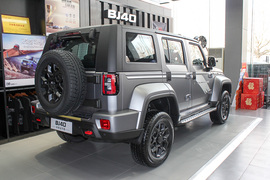 2022款北京越野BJ40
