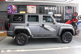 2022款北京越野BJ40
