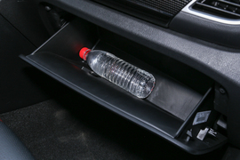 2021款起亚KX3傲跑