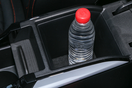 2021款起亚KX3傲跑