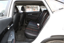 2021款起亚KX3傲跑