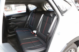 2021款起亚KX3傲跑