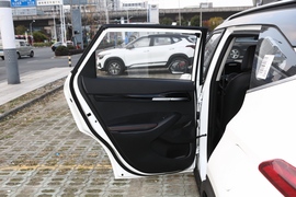 2021款起亚KX3傲跑