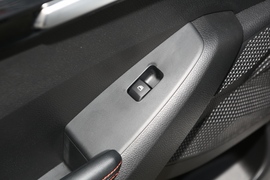 2021款起亚KX3傲跑