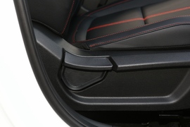 2021款起亚KX3傲跑