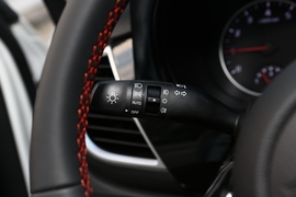 2021款起亚KX3傲跑