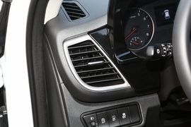 2021款起亚KX3傲跑